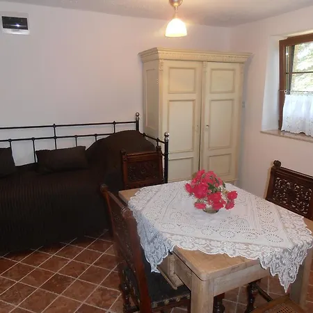 Apartment Hegyestu Monoszlo